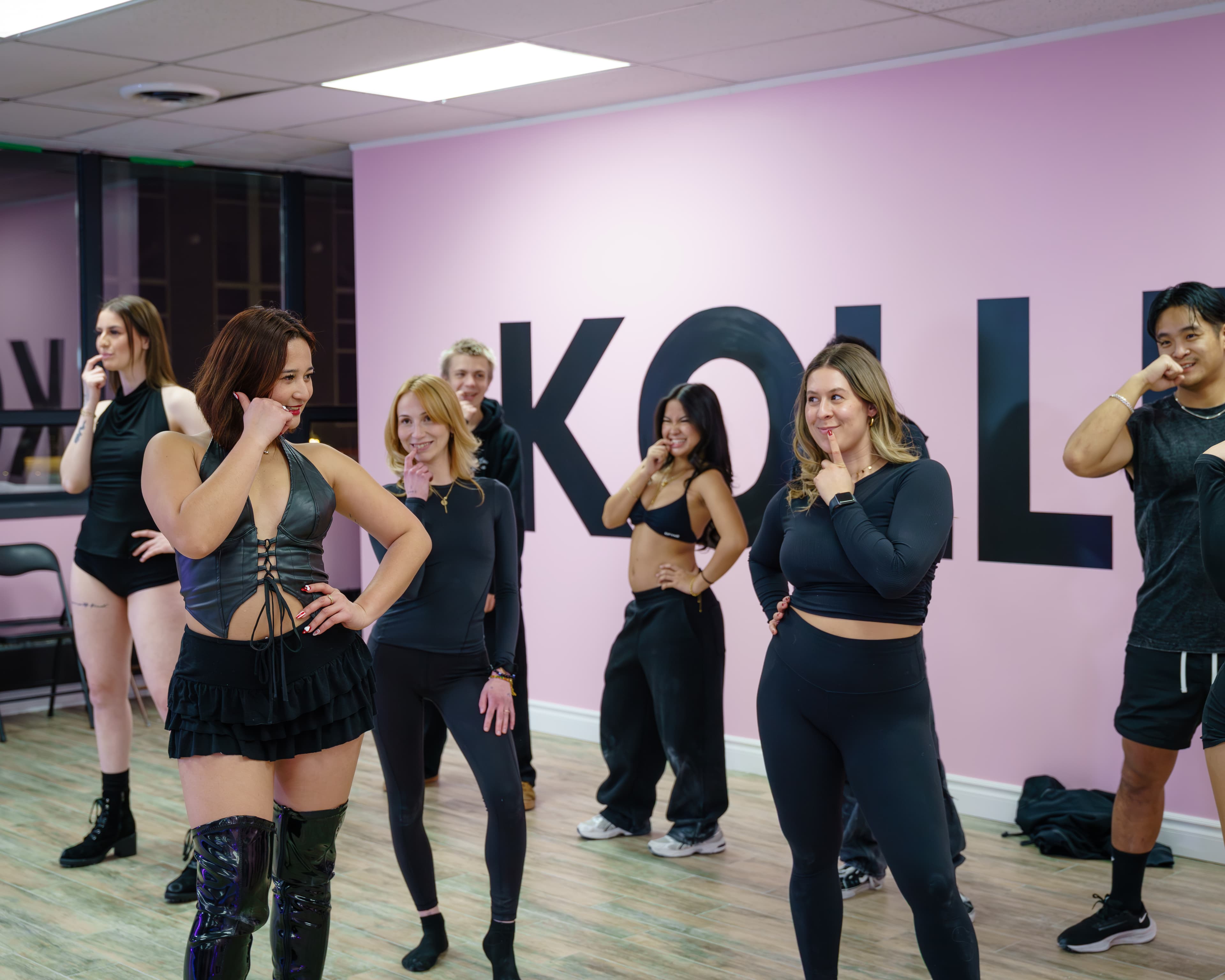 Kezea Shayne teaching at Kollective Khaos Dance